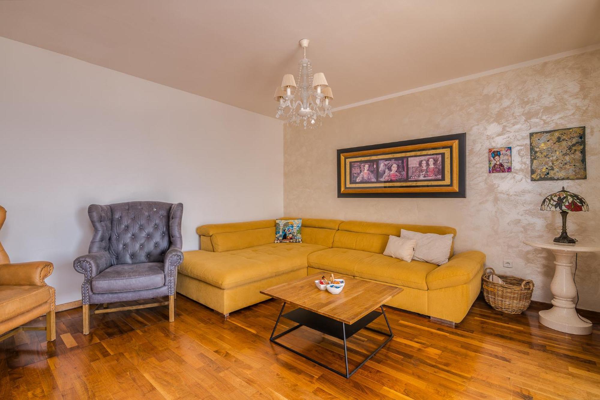 Apartments Stella & Luna Krk Town Luaran gambar