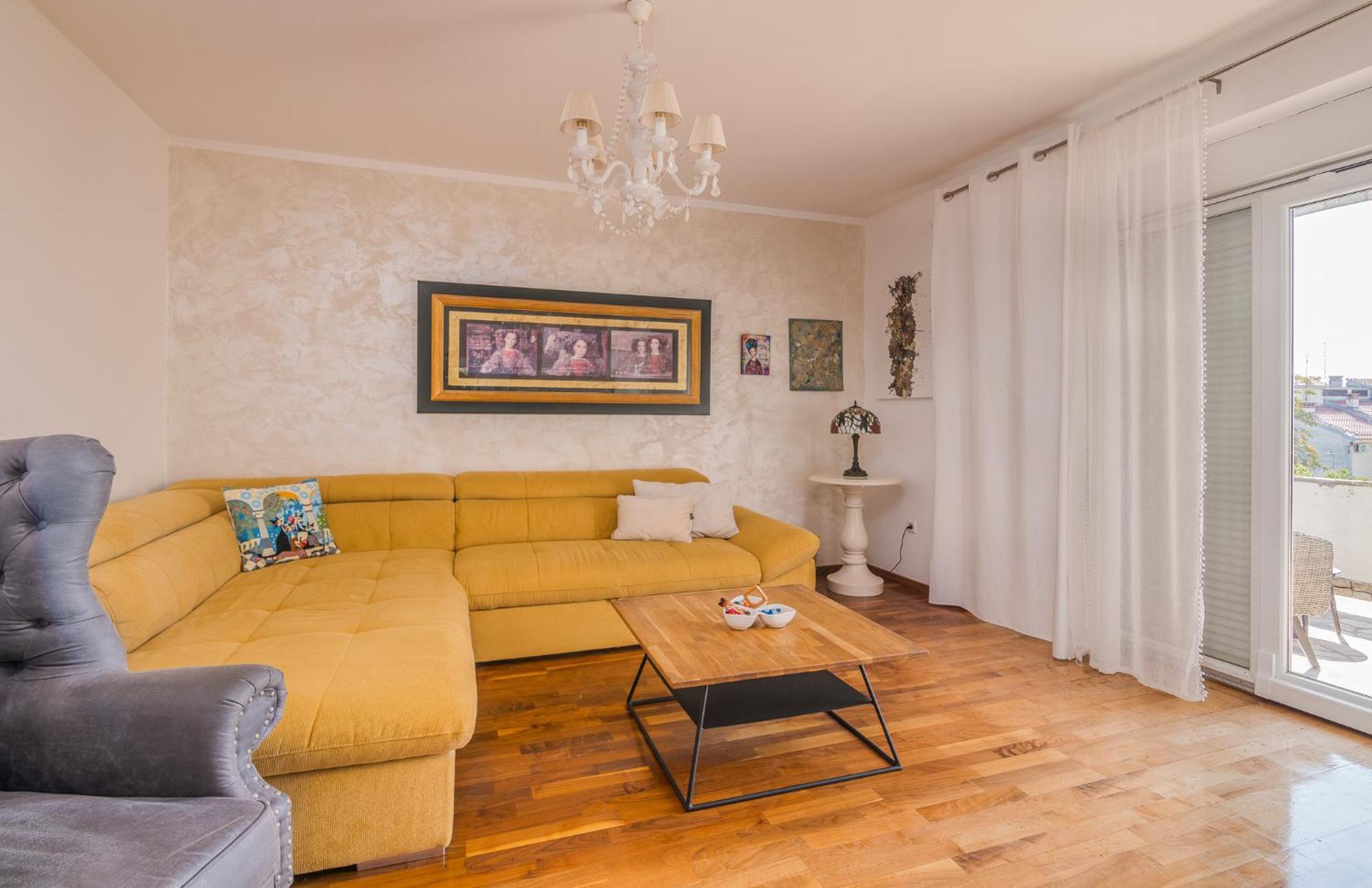 Apartments Stella & Luna Krk Town Luaran gambar